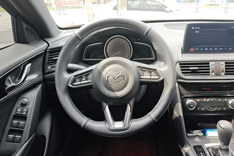 Used Mazda CX-4 2021 2.0L Automatic Two-Wheel Drive Blue Sky Dynamic Edition Steering Wheel