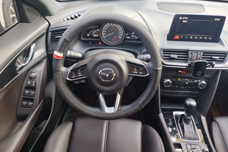 Used Mazda CX-4 2021 2.0L Automatic Two-Wheel Drive Blue Sky Luxury Edition Steering Wheel