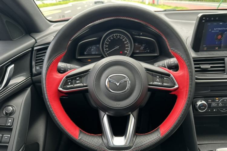 Used Mazda CX-4 2021 2.0L Automatic Two-Wheel Drive Blue Sky Dynamic Edition Steering Wheel