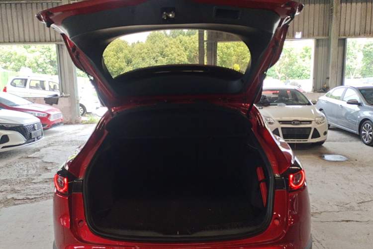 Used Mazda CX-4 2021 2.0L Automatic Two-Wheel Drive Blue Sky Dynamic Edition Trunk