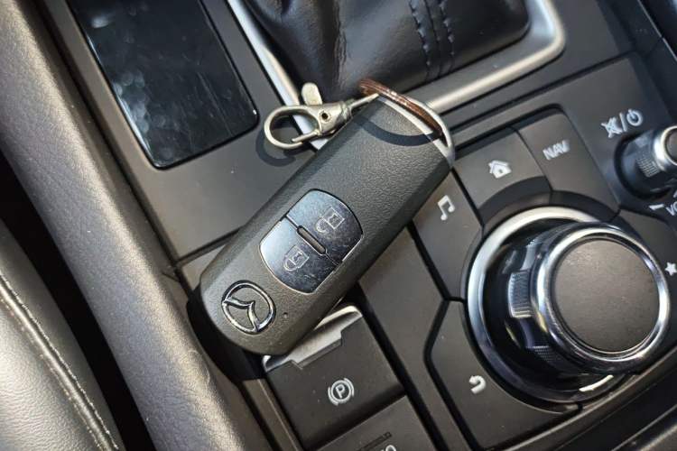 Used Mazda CX-4 2021 2.0L Automatic Two-Wheel Drive Blue Sky Exploration Edition Vehicle Key