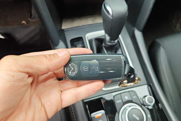 Used Mazda CX-4 2021 2.0L Automatic Two-Wheel Drive Blue Sky Dynamic Edition Vehicle Key
