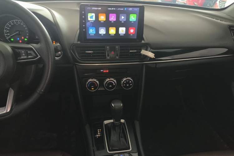 Used Mazda CX-4 2021 2.0L Automatic Two-Wheel Drive Blue Sky Dynamic Edition Audio And AC Panel