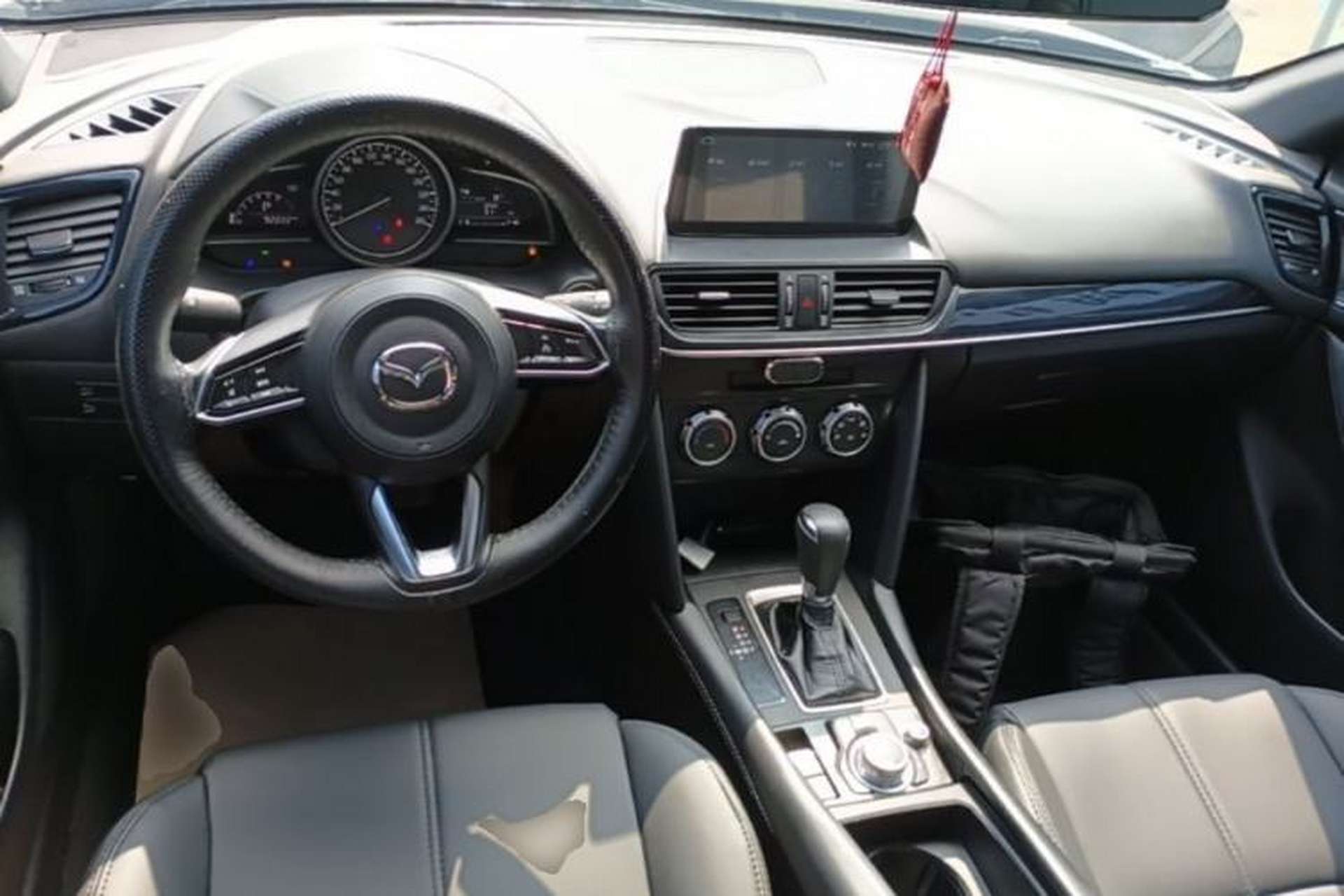 Used Mazda CX-4 2021 2.0L Automatic Two-Wheel Drive Blue Sky Dynamic Edition Center Console