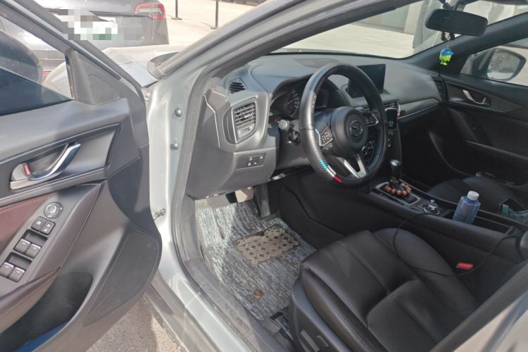 Used Mazda CX-4 2021 2.0L Automatic Two-Wheel Drive Blue Sky Luxury Edition Driver Seat