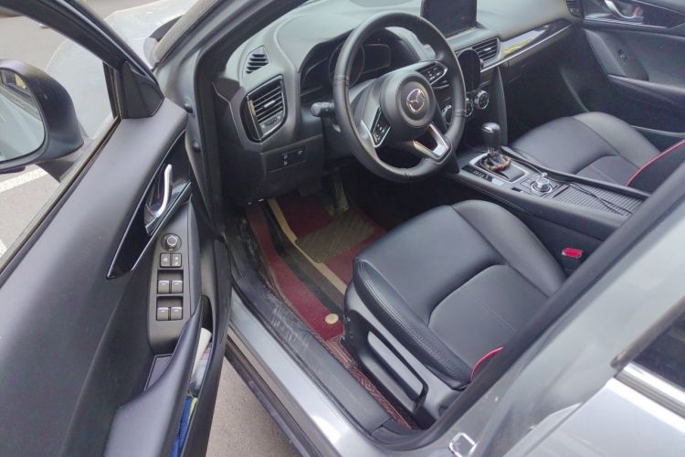 Used Mazda CX-4 2021 2.0L Automatic Two-Wheel Drive Blue Sky Dynamic Edition Driver Seat