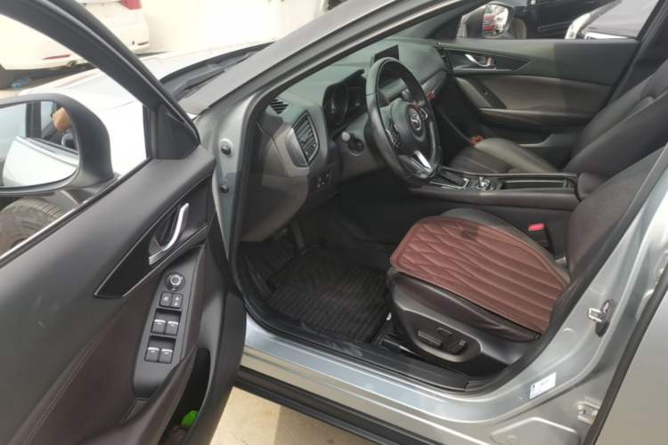Used Mazda CX-4 2021 2.0L Automatic Two-Wheel Drive Blue Sky Luxury Edition Driver Seat
