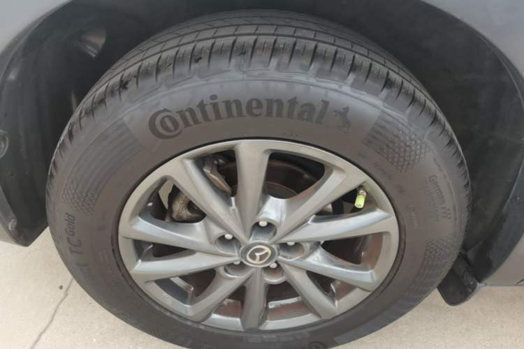Used Mazda CX-4 2021 2.0L Automatic Two-Wheel Drive Blue Sky Luxury Edition Exterior 5