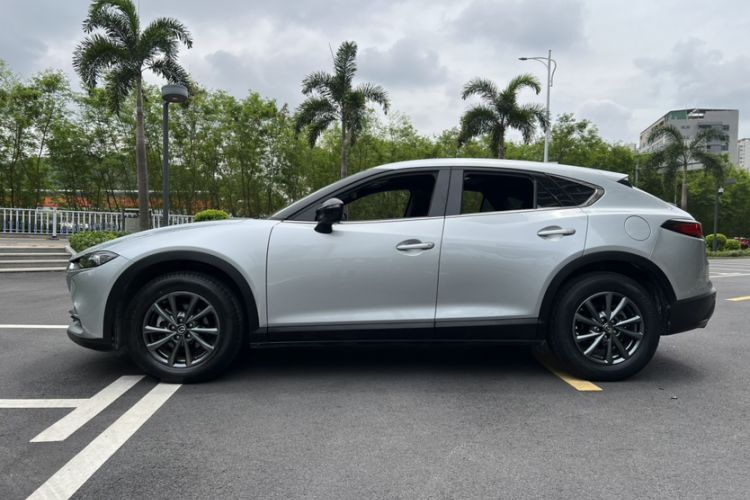 Used Mazda CX-4 2021 2.0L Automatic Two-Wheel Drive Blue Sky Dynamic Edition Exterior 9
