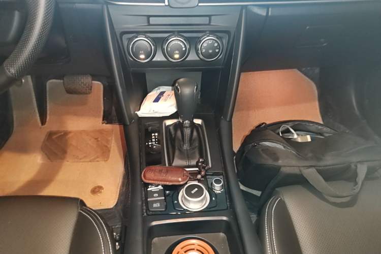 Used Mazda CX-4 2021 2.0L Automatic Two-Wheel Drive Blue Sky Dynamic Edition Gear Lever
