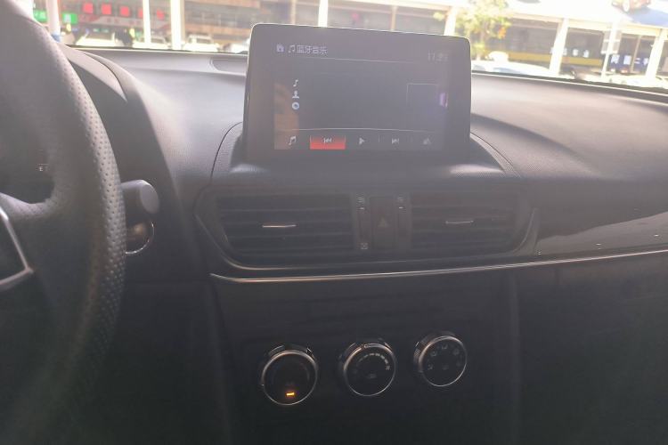 Used Mazda CX-4 2021 2.0L Automatic Two-Wheel Drive Blue Sky Dynamic Edition Interior 2