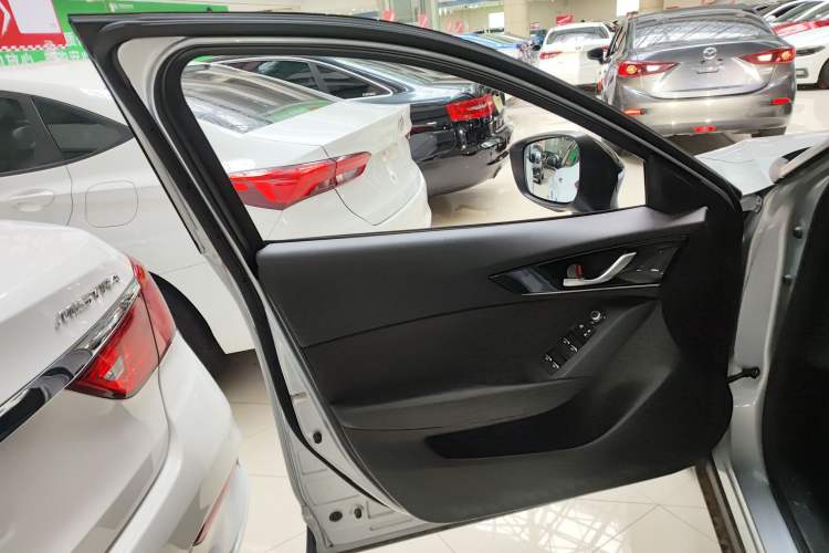 Used Mazda CX-4 2021 2.0L Automatic Two-Wheel Drive Blue Sky Dynamic Edition Left Front Door Interior