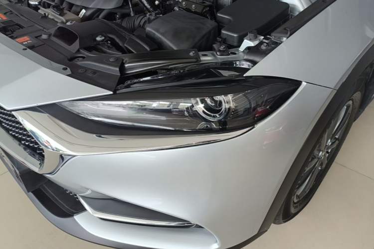 Used Mazda CX-4 2021 2.0L Automatic Two-Wheel Drive Blue Sky Dynamic Edition Left Front Headlight