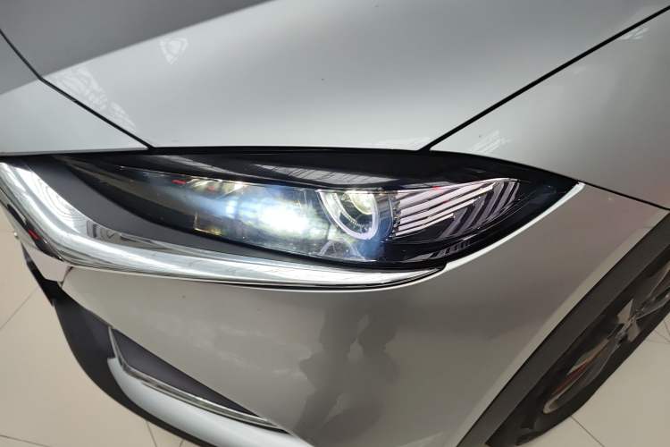 Used Mazda CX-4 2021 2.0L Automatic Two-Wheel Drive Blue Sky Dynamic Edition Left Front Headlight