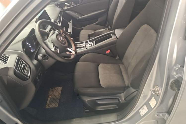 Used Mazda CX-4 2021 2.0L Automatic Two-Wheel Drive Blue Sky Dynamic Edition Left Front Seat