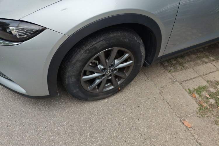 Used Mazda CX-4 2021 2.0L Automatic Two-Wheel Drive Blue Sky Exploration Edition Left Front Wheel Hub