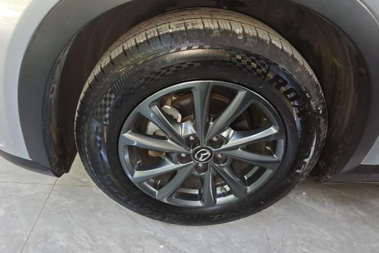 Used Mazda CX-4 2021 2.0L Automatic Two-Wheel Drive Blue Sky Dynamic Edition Left Front Wheel Hub