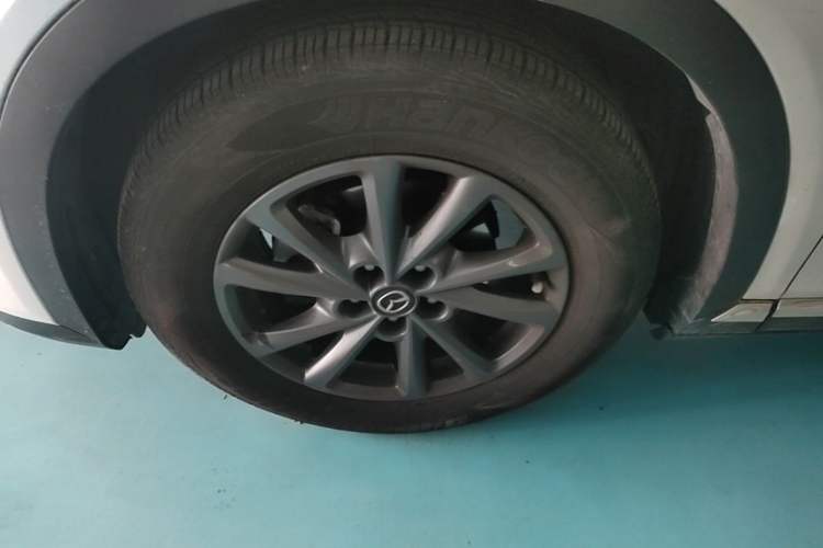 Used Mazda CX-4 2021 2.0L Automatic Two-Wheel Drive Blue Sky Dynamic Edition Left Front Wheel Hub
