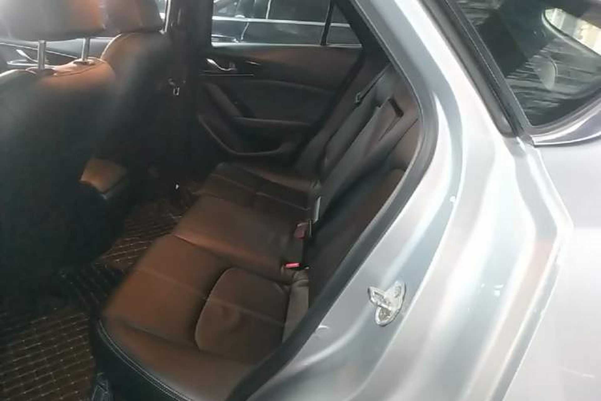Used Mazda CX-4 2021 2.0L Automatic Two-Wheel Drive Blue Sky Dynamic Edition Left Rear Seat