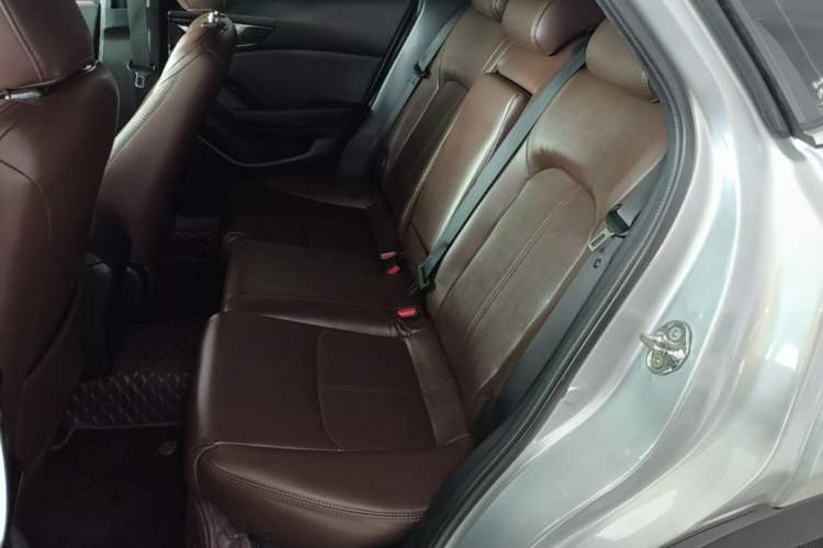 Used Mazda CX-4 2021 2.0L Automatic Two-Wheel Drive Blue Sky Dynamic Edition Left Rear Seat