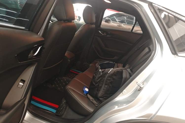 Used Mazda CX-4 2021 2.0L Automatic Two-Wheel Drive Blue Sky Dynamic Edition Left Rear Seat