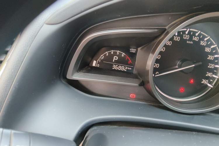 Used Mazda CX-4 2021 2.0L Automatic Two-Wheel Drive Blue Sky Dynamic Edition Odometer Close Up