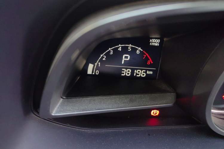 Used Mazda CX-4 2021 2.0L Automatic Two-Wheel Drive Blue Sky Dynamic Edition Odometer Close Up