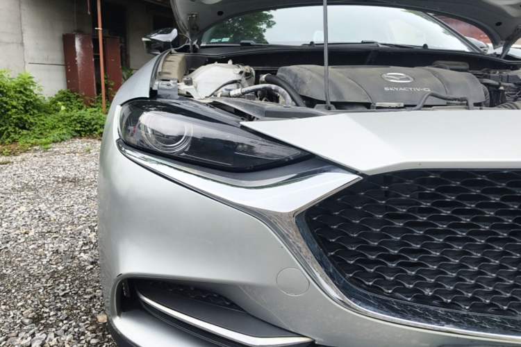 Used Mazda CX-4 2021 2.0L Automatic Two-Wheel Drive Blue Sky Dynamic Edition Right Front Headlight