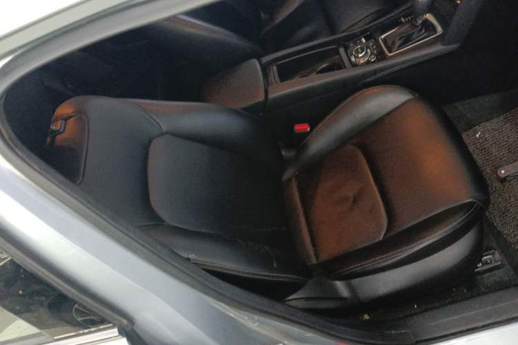 Used Mazda CX-4 2021 2.0L Automatic Two-Wheel Drive Blue Sky Dynamic Edition Right Front Seat