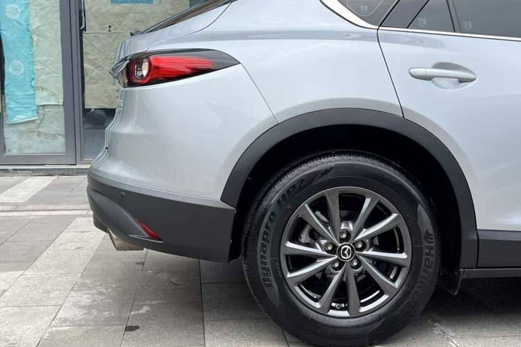 Used Mazda CX-4 2021 2.0L Automatic Two-Wheel Drive Blue Sky Dynamic Edition Right Rear Wheel Hub
