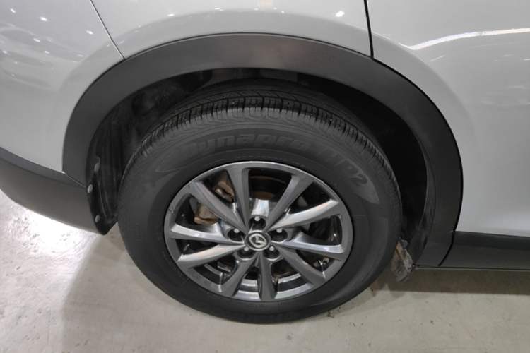 Used Mazda CX-4 2021 2.0L Automatic Two-Wheel Drive Blue Sky Dynamic Edition Right Rear Wheel Hub