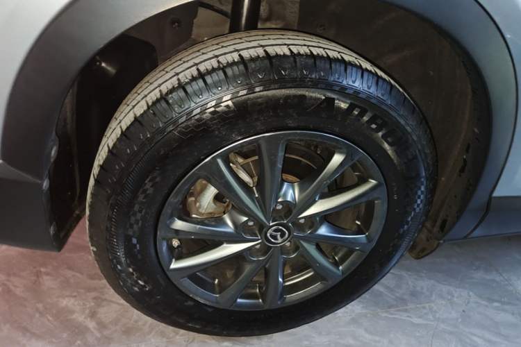 Used Mazda CX-4 2021 2.0L Automatic Two-Wheel Drive Blue Sky Dynamic Edition Right Rear Wheel Hub