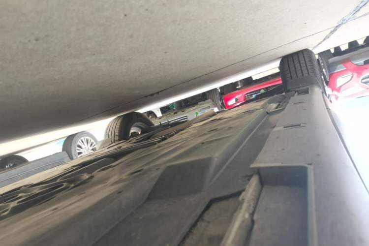 Used Mazda CX-4 2021 2.0L Automatic Two-Wheel Drive Blue Sky Luxury Edition Right Side Sill