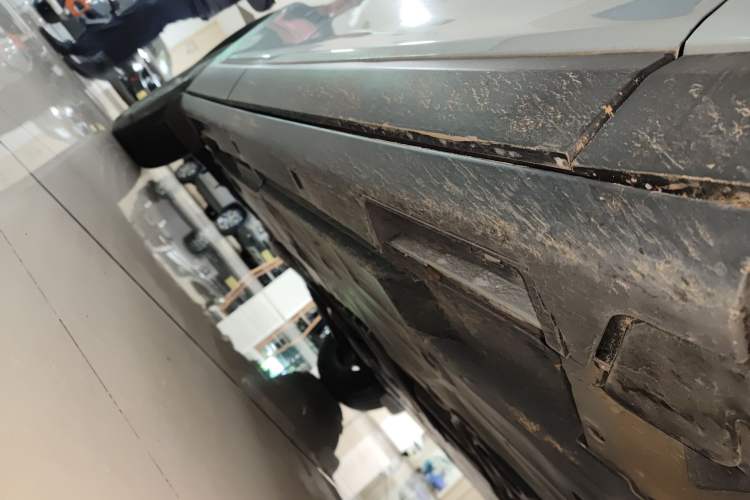 Used Mazda CX-4 2021 2.0L Automatic Two-Wheel Drive Blue Sky Dynamic Edition Right Side Sill