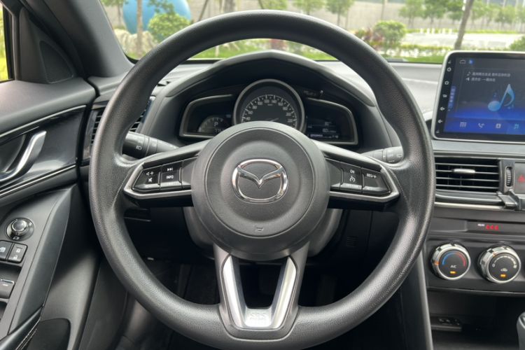 Used Mazda CX-4 2021 2.0L Automatic Two-Wheel Drive Blue Sky Dynamic Edition Steering Wheel
