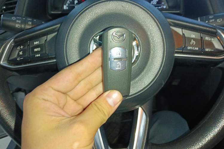 Used Mazda CX-4 2021 2.0L Automatic Two-Wheel Drive Blue Sky Dynamic Edition Vehicle Key