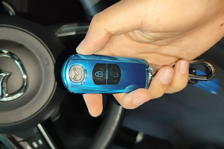 Used Mazda CX-4 2021 2.0L Automatic Two-Wheel Drive Blue Sky Dynamic Edition Vehicle Key