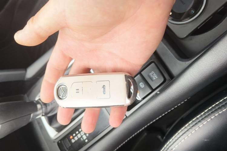 Used Mazda CX-4 2021 2.0L Automatic Two-Wheel Drive Blue Sky Dynamic Edition Vehicle Key