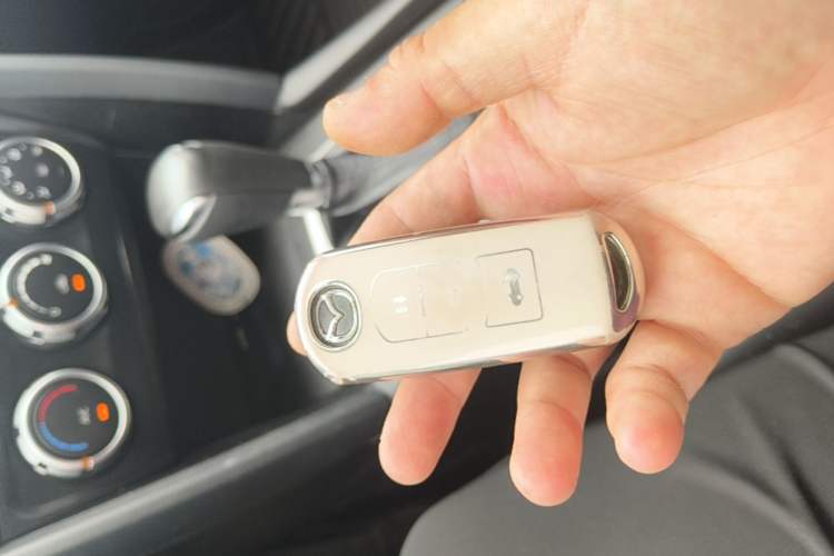 Used Mazda CX-4 2021 2.0L Automatic Two-Wheel Drive Blue Sky Dynamic Edition Vehicle Key