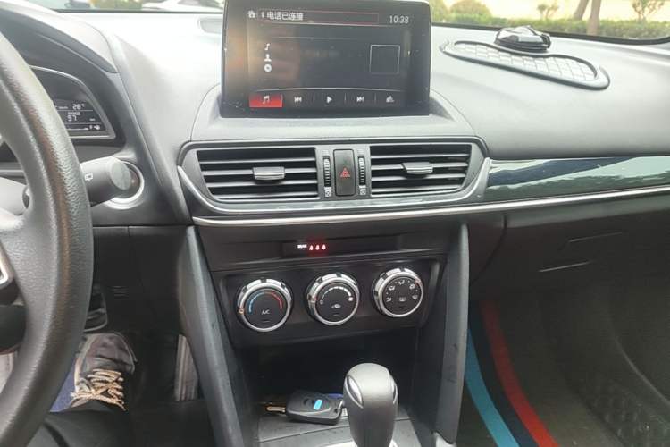 Used Mazda CX-4 2021 2.0L Automatic Two-Wheel Drive Blue Sky Dynamic Edition Audio And AC Panel