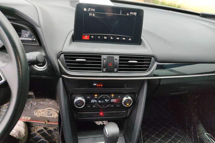Used Mazda CX-4 2021 2.0L Automatic Two-Wheel Drive Blue Sky Exploration Edition Audio And AC Panel