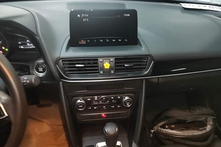 Used Mazda CX-4 2021 2.0L Automatic Two-Wheel Drive Blue Sky Exploration Edition Audio And AC Panel