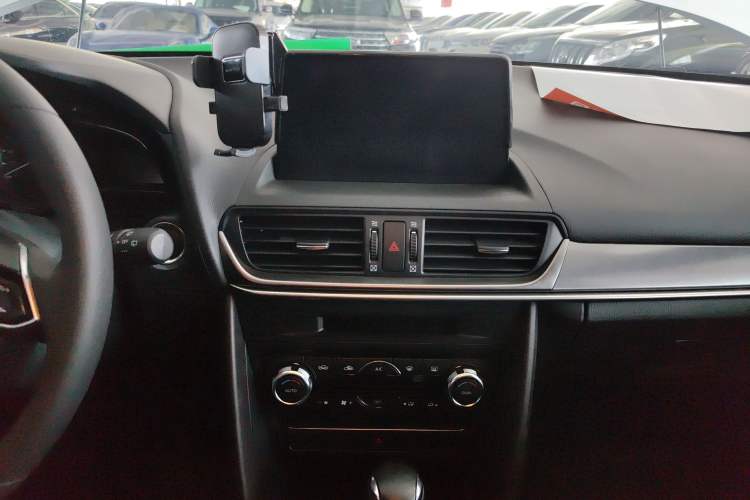 Used Mazda CX-4 2021 2.0L Automatic Two-Wheel Drive Blue Sky Luxury Edition Audio And AC Panel