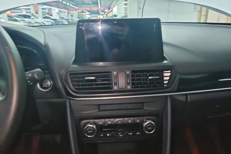 Used Mazda CX-4 2021 2.0L Automatic Two-Wheel Drive Blue Sky Dynamic Edition Audio And AC Panel