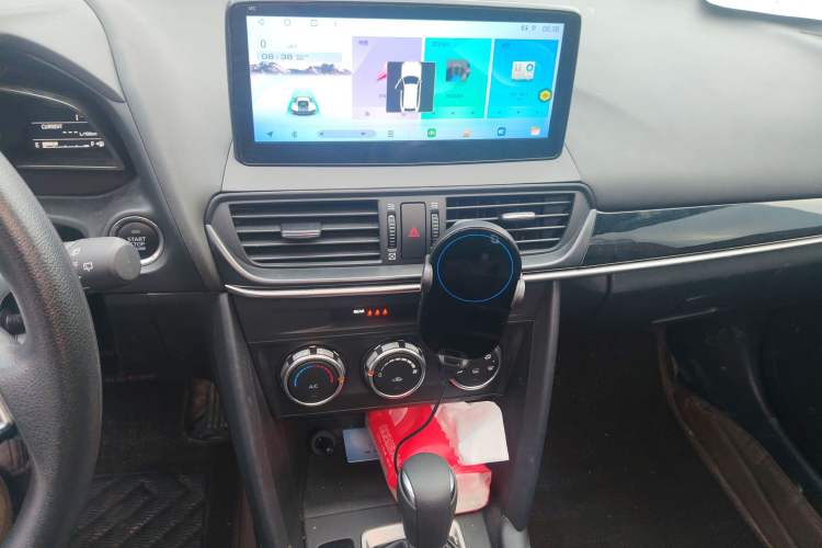 Used Mazda CX-4 2021 2.0L Automatic Two-Wheel Drive Blue Sky Dynamic Edition Audio And AC Panel