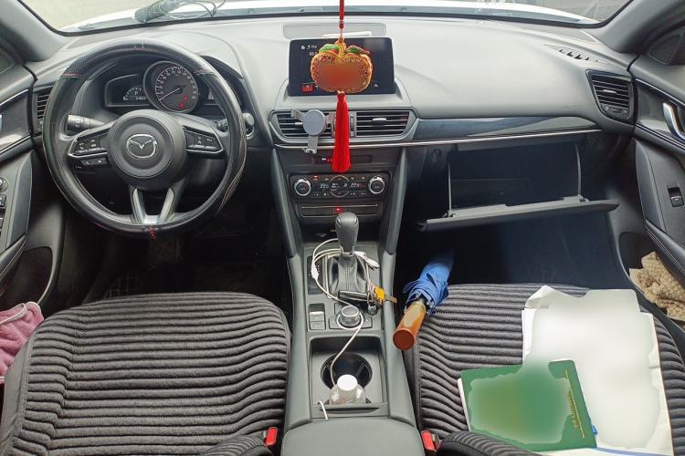 Used Mazda CX-4 2021 2.0L Automatic Two-Wheel Drive Blue Sky Exploration Edition Center Console