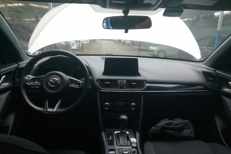 Used Mazda CX-4 2021 2.0L Automatic Two-Wheel Drive Blue Sky Exploration Edition Center Console