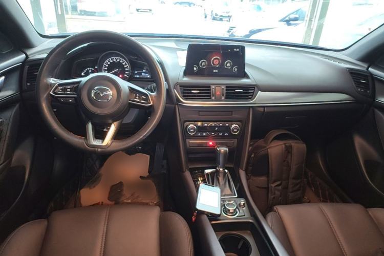 Used Mazda CX-4 2021 2.0L Automatic Two-Wheel Drive Blue Sky Luxury Edition Center Console