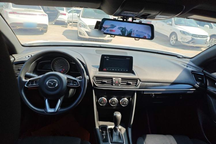 Used Mazda CX-4 2021 2.0L Automatic Two-Wheel Drive Blue Sky Dynamic Edition Center Console