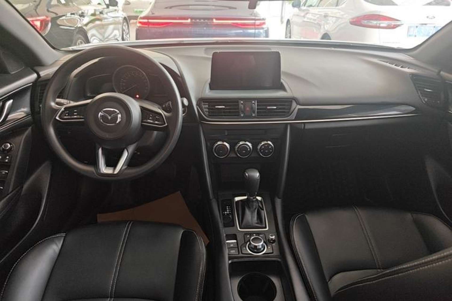 Used Mazda CX-4 2021 2.0L Automatic Two-Wheel Drive Blue Sky Dynamic Edition Center Console